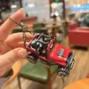 Llave de cadena de modelo de coche de juguete de aleación creativa, jeep de simulación, vehículo todoterreno, mini coche genial, colgante para bolsa, lote