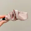Acessórios de cabelo elegantes e sofisticados: grampos de cabelo para dar volume, presilhas de garra, presilhas verticais, presilhas de laço, presilhas banana, presilhas torcidas doces e estilosas