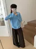 Camiseta básica de punto sin costuras de cuello alto, nuevo estilo otoño e invierno, suelta y estiliza, suéter pullover suave y acogedor para mujer