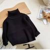 [em estoque] Suéter infantil masculino outono e inverno novo estilo estrangeiro gola alta pullover suéter liso infantil