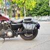 Carrocería de coche Lobo adecuada para Harley X48/883 bolsa lateral bolsa lateral caja lateral retro modificación bolsa para casco cinturón impermeable liberación rápida