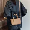 Bolso de Mano de Lujo de Alta Gama para Mujer 2026 Nuevo Bolso Cruzado con Patrón de Lichi Vintage Bolso Pequeño Cuadrado de Hombro para Viajero