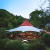 Gran carpa parasol al aire libre, toldo, campamento, área escénica, catering, grupo, recepción, banquete de bodas, banquete, actividad, restaurante, hotel
