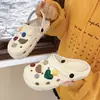 Zapatos perforados de nuevo estilo para mujer, zapatos cerrados de verano para uso en exteriores, sandalias slip-on para hombre, zapatos de playa ligeros de suela blanda, modernos para parejas