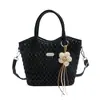 Bolsa Feminina Transfronteiriça com Pregas Onduladas e Estampa Floral, Simples e Fresca, Bolsa Tote Versátil, Bolsa de Ombro e Transversal, Dropshipping de Peça Única