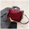 Bolso de axila para mujer en otoño, Versátil 2025 Nuevo bolso bandolera de hombro con cadena de moda, Bolso de trabajo de alta gama