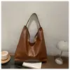 Bolsa de Ombro para E-commerce Transfronteiriço Fábrica de Origem Bolsa de Ombro Único 2026 Simples Versátil Grande Capacidade Bolsa de Mão para o Dia a Dia