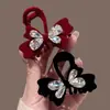 Atmósfera de Año Nuevo Accesorios Rojos para el Cabello para Otoño e Invierno Set de Terciopelo con Cristal Pinza Mediana para el Cabello Tipo Tiburón para Mujer