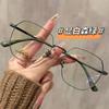 Nuevo armazón de gafas poligonal ultraligero de aspecto liso, delgado, con luz anti-azul, armazón blanco y verde, se puede equipar con gafas para miopía