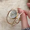 Reloj Pulsera Abierta Sunlifex Diseño de Nicho para Mujer, Reloj de Moda Simple y Versátil, Caliente Venta Nuevo Estilo