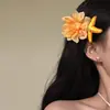 Pinza para el pelo de flor morada atmosférica y etérea para mujer, Pinza lateral de estrella de mar estilo vacacional, Accesorio para el pelo estilo bohemio