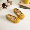 Zapatos de chica estilo coreano, color dulce de caramelo, terciopelo dopamina, piel, colección nueva primavera/otoño 2026, mocasines slip-on de suela blanda