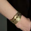 Pulseiras Europeias e Americanas Coloridas com Rosca, Pulseiras com Design Moderno, Simples e Personalizado, Luxo Acessível de Nicho, Joias de Mão de Alta Qualidade