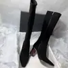 Colección nueva de otoño/invierno 2026, moderna, estilo coreano: Botas de tacón alto con punta cuadrada, ajustadas, elegantes y gráciles, que no sobrepasan la rodilla