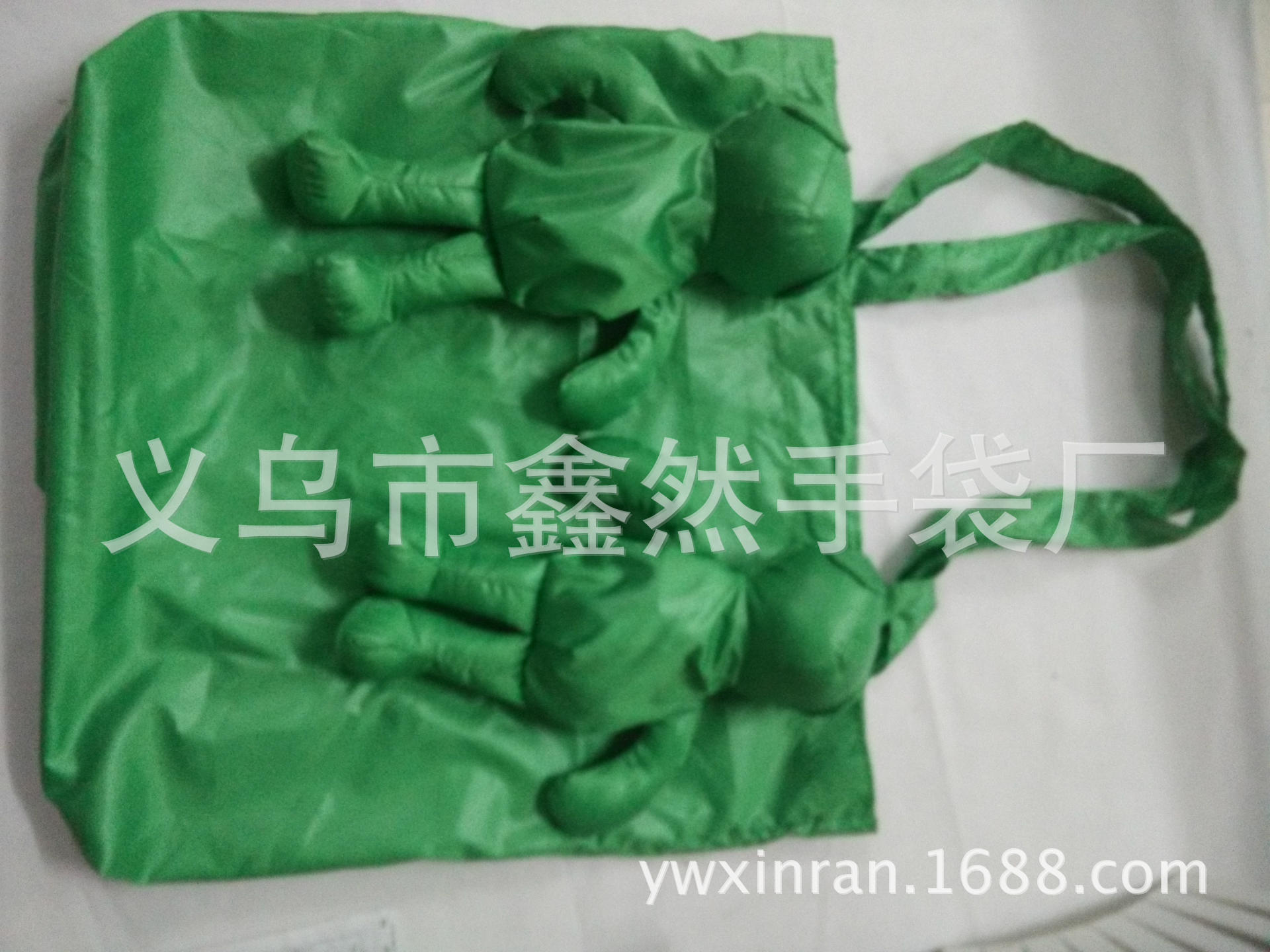 绿色小熊2
