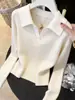 Look novo super moderno estilo coreano, chique e elegante de duas peças, top de malha color block lindamente desenhado com gola contrastante, A14293