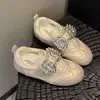Sapatos de Treino Alemães Prateados com Strass e Laço, Plataforma Grossa para Aumento de Altura, para Mulheres, Tendência Versátil Confortável para Mulheres, Lançamento Primavera 2026