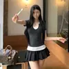 Camiseta de Manga Corta Estilo Retro Americano Falsa de Dos Piezas con Bloques de Color, Top de Chica Picante, Camiseta Básica Elástica de Verano con Hombro Normal de Corte Ajustado