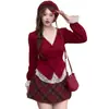 2026 Novo Conjunto de Duas Peças Cardigã com Decote V e Camisa Base de Renda Camada Estilo Coreano Outono Inverno Top Emagrecedor