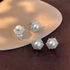 Brincos de Zircônia de Alta Qualidade e Luxo Leve com Pérola Branca Australiana, Design de Nicho, Porta Incenso Mosquiteiro, Presilha de Orelha, Elegante, para o Dia a Dia, Versátil
