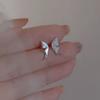 Brincos de borboleta assimétricos com zircônia microincrustada, brincos femininos minimalistas, leves, luxuosos, de alta qualidade, temperamento, nicho, personalidade