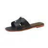 Nuevas Sandalias Planas de Verano 2026 Estilo H para Mujer, Chanclas de Moda para Exteriores, Sandalias de Playa Versátiles Antideslizantes, Calidad de Exportación