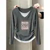 Camiseta de Algodón Puro de Manga Larga con Cuello en V, Estilo Falso Dos Piezas, para Mujer, Estilo Diseñador, Moderna, Versátil, Camiseta Base Negra, Principios de Otoño