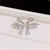 Pendientes de Cisne con Gota de Agua de Circonita Super Brillantes Estilo Coreano Aguja de Plata, Pendientes de Lujo Ligero de Gama Alta con Diseño Único de Nicho
