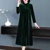 Vestido Nuevo de Terciopelo Dorado Talla Grande para Mujer Otoño Invierno Moda Larga Hasta la Rodilla Estilo Mamá Dama Rica