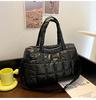 Bolso de Hombro Algodón Plumas Moda Europea y Americana Estilo Transfronterizo Bolso de Ropa de Algodón Simple Gran Capacidad Bolso de Mujer Bolso de Moda Coreana