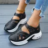 Sandálias de velcro com sola grossa respiráveis de novo estilo com design vazado, estilo europeu e americano, sapatos de plataforma transfronteiriços para atacado, sandálias femininas de tamanho grande