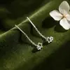 Pendientes de Hilo de Plata Pura S999 con Forma de Estrella Hueca para Mujer, Pendientes de Lujo Ligero de Nicho de Gama Alta, Joyería de Oreja Fresca y Dulce de Plata Pura al por Mayor