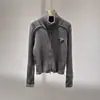 Suéter Cardigan Tricô Lã com Listras Verticais, Gola Alta com Zíper, Tendência de Nicho, Casual