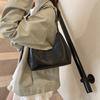 Primavera Casual Personalizado Um Ombro Simples Bolsa de Axila Pequena Bolsa de Crowdsourcing Feminina 2025 Nova Moda Bolsa Crescente Portátil