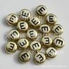 Miçangas de letras planas pretas com fundo dourado 4*7mm Material para pulseira infantil DIY 100/saco