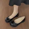 Sapatos Mary Jane de bico fino, feitos de couro macio, nova coleção outono 2026 feminina, leves, de sola reta, doces e estilosos, sapatos slip-on fáceis de calçar