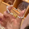 Pulseira de Abóbora Dourada Escovada, Pulseira Vintage Tradicional, Moda de Nicho, Joias de Luxo Leve, Pulseira de Contas com Toque de Alto Padrão para Mulheres