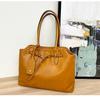 Bolso Tote de Cuero Suave de Gran Capacidad 2025 Nuevo Bolso de Axila Moda de Alta Gama Retro Cierre de Hombro Bolso Grande