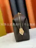 Fornecimento Atacadista de Comércio Exterior, Bolsa Cosmética de Concha Compacta, Bolsa de Mão Conveniente e Simples, Bolsa de Mão Feminina em Couro Genuíno, Necessaire