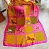 Lenço Estola Estampado com Padrão de Cavalos Vintage, Lenço Elegante de Seda Sintética da Moda, Uso Duplo Frente e Verso Espessado, Estola para Ar Condicionado
