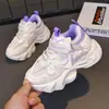 Tênis femininos com laço, nova coleção primavera/verão 2026, sapatos casuais da moda e versáteis para crianças, design em malha respirável, tênis estilo plataforma