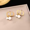 Amazon Explosiones Moda Acero de Titanio Chapado en Oro de 18 Quilates Pendientes de Trébol de Cuatro Hojas Pendientes Elegantes Versátiles para Mujer Pendientes No se Desvanecen