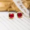 Pendientes transfronterizos nuevos de cuadrado pequeño de circón de azúcar, pendientes de diamante cuadrado de alto sentido, pendientes de moda versátiles de Corea del Sur, dorados
