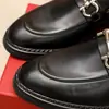 1:1 Etiqueta y Caja Originales Zapatos de Vestir de Cuero Genuino, Piel de Vaca de Primera Capa, Tacón Bajo, Suela de Goma, Punta Redonda, Mocasines sin Cordones