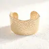 Estilo Nuevo Europeo y Americano Oferta Especial Chapado en Oro Exagerado Versátil Acero de Titanio Pulsera de Alta Calidad Pulsera de Moda para Mujer Resistente al Color Accesorios