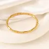 Pulsera de moda personalizada de acero inoxidable europea y americana para mujer, electrochapada de alta gama, no se decolora, joyería de pulsera de acero de titanio de lujo ligero