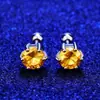 Brincos de Prata S925 Pag&Mag Export com Moissanita Multicolor de Seis Garras, Piercings de Cartilagem da Orelha Modernos e Versáteis com Fecho de Rosca
