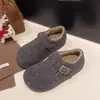 Zapatos de algodón invierno nuevos engrosados zapatos de algodón del viejo Pekín zapatos de mujer forrados de felpa cálidas botas de nieve para ancianos botas de algodón zapatos de madre