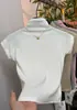 Camada Base Feminina Manga Curta Slim Fit Elástica Gola Meio Alta 2026 Nova Top Camiseta de Designer de Nicho de Alta Qualidade