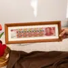Criativo Porta-Retrato de Mesa de 10 Bilhões de RMB com Múltiplos Ornamentos de Sorte e Fortuna Chinesa de Madeira Sólida Decoração de Casa
